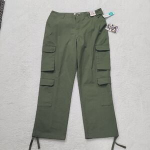 BBJ Los Angeles Green High Rise Cargo Pants Wide Straight Soft Touch Fabric NWT